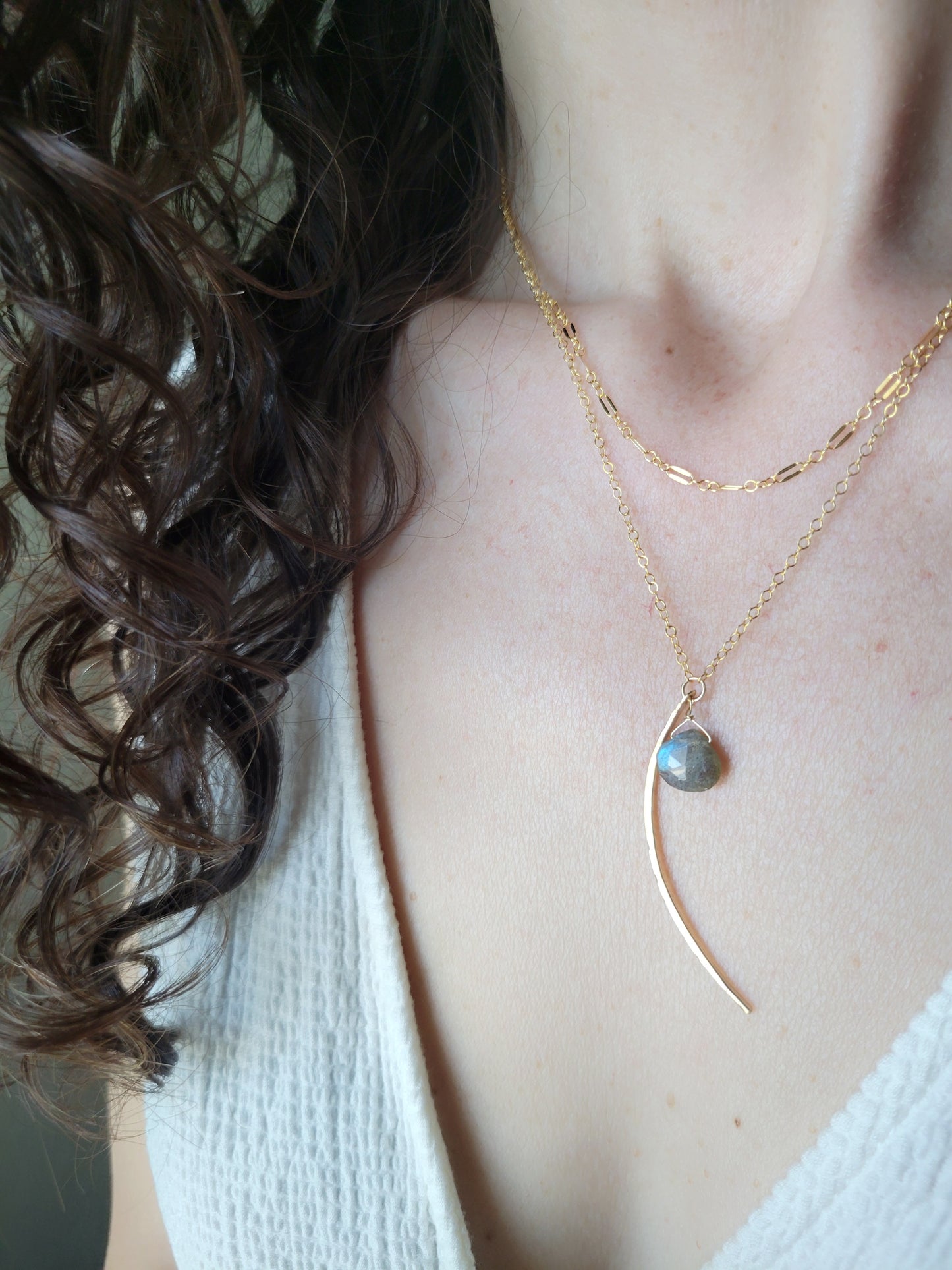 Dainty Sequence Bar Chain