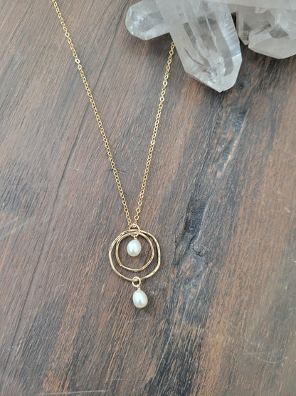 Double Circle Pearl Necklace