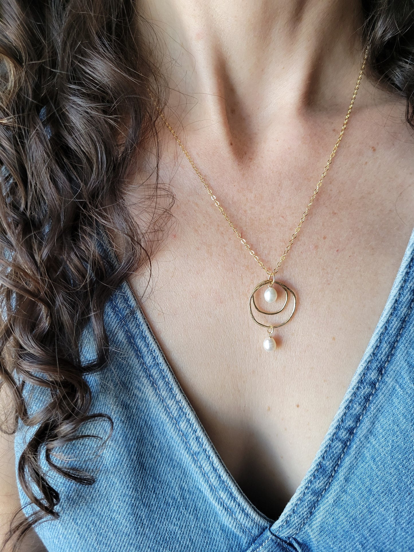 Double Circle Pearl Necklace