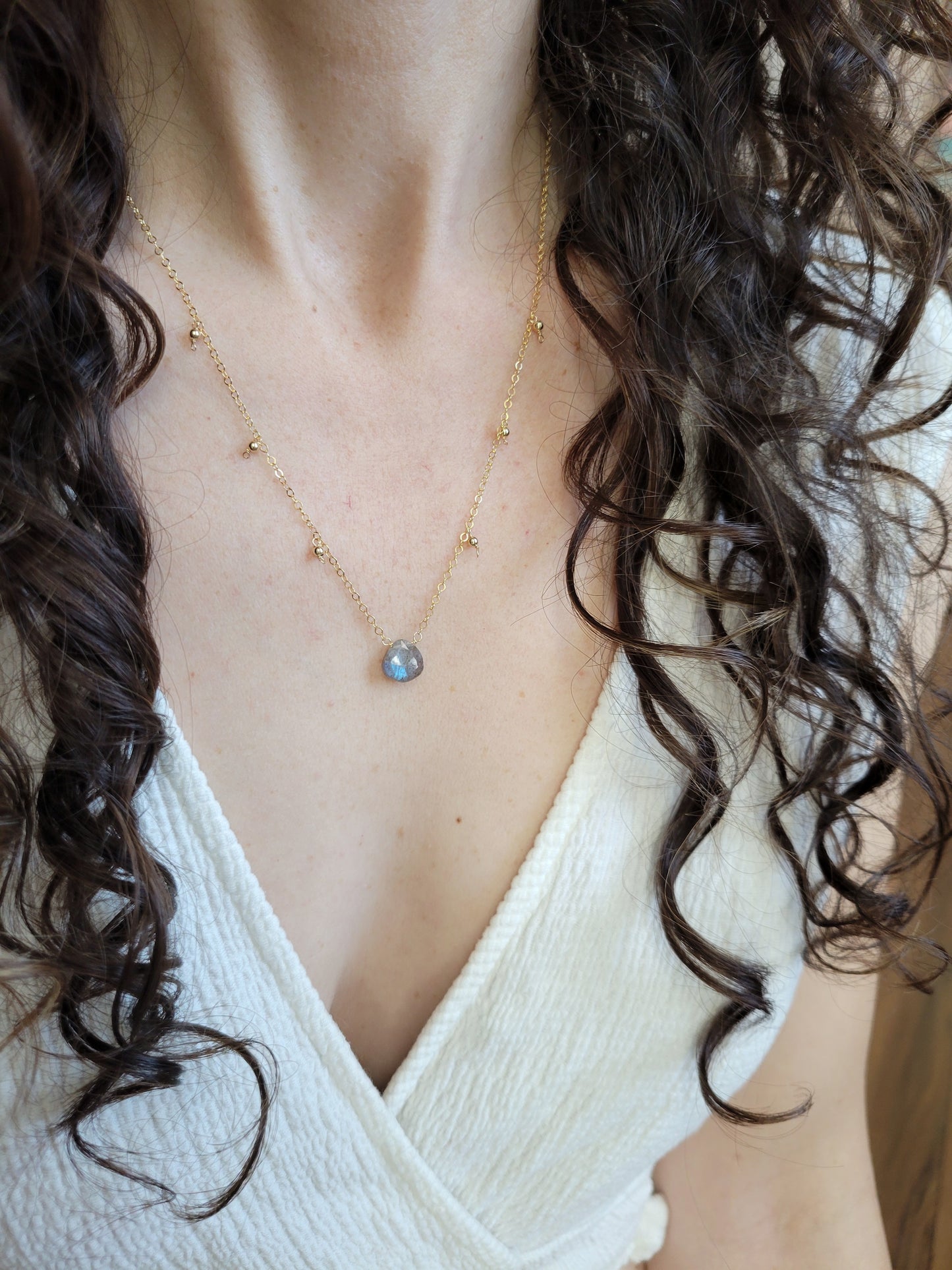 Dainty Labradorite Gemstone Necklace