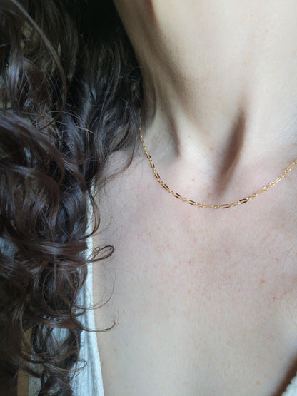 Dainty Sequence Bar Chain